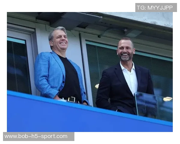 杰克逊头部明显突出拜仁首发图引发球迷热议 杰克逊头部明显突出拜仁首发图引发球迷热议