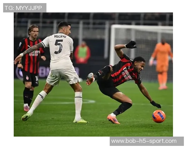 费内巴切对恩昆库表现出兴趣但他倾向于继续留在AC米兰